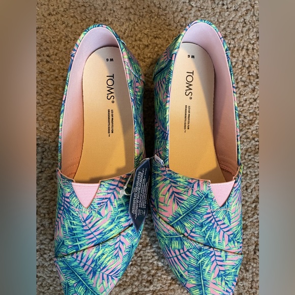 TOMS Alpargata Shoes - Picture 7 of 7